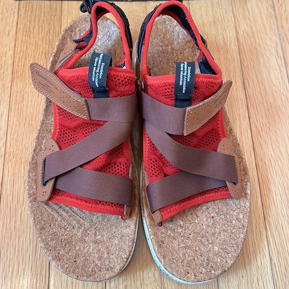 Stunning lightweight sandals main image 7